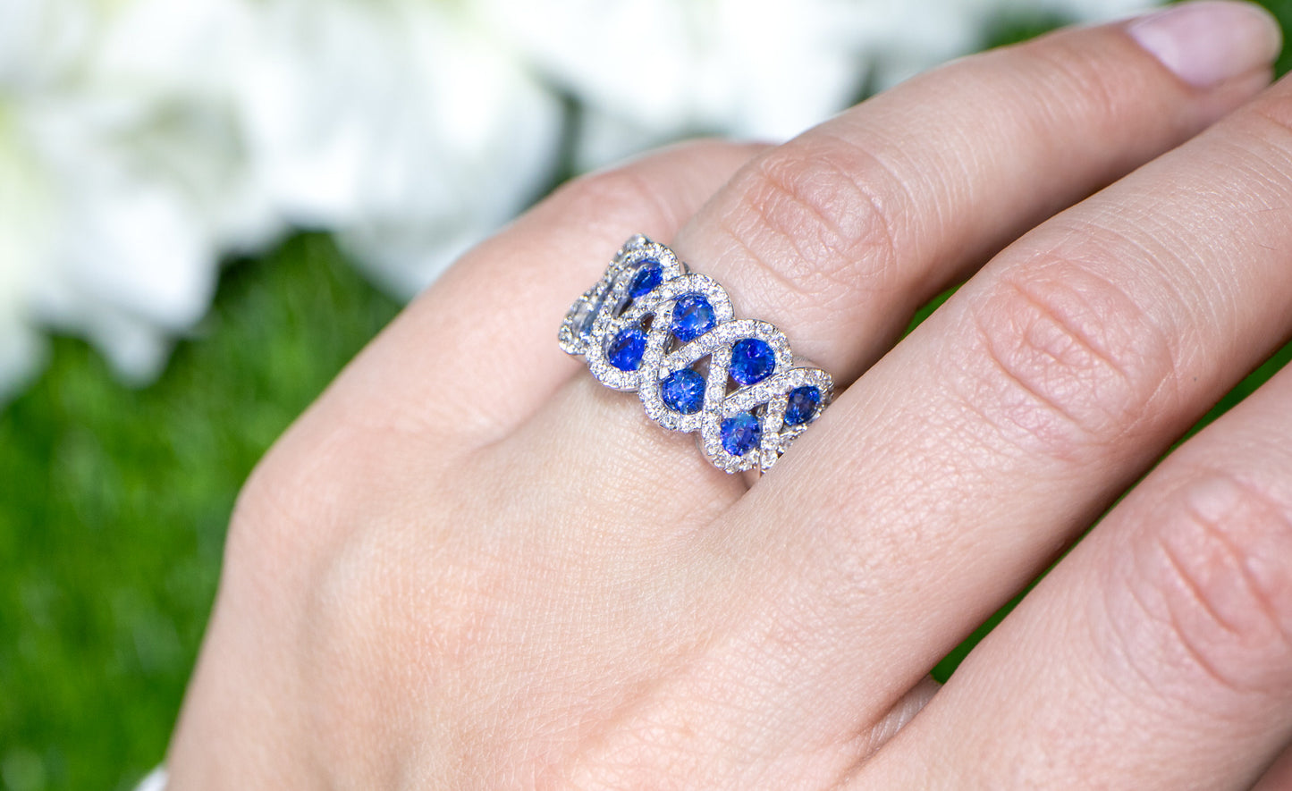 Blue Sapphire Ring With Diamonds 3 Carats 18K White Gold