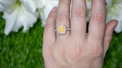 GIA Certified Natural Light Yellow Diamond Engagement Ring 1.72 Carats 18K Gold