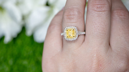 GIA Certified Natural Light Yellow Diamond Engagement Ring 1.72 Carats 18K Gold