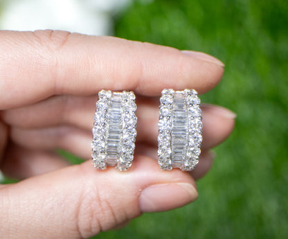 Diamond Earrings Baguette and Round 5.6 Carats 18K Gold