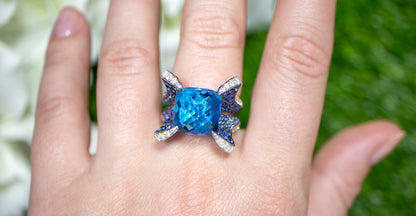 Swiss Blue Topaz Ring Diamonds and Sapphires 13.8 Carats 18K Gold