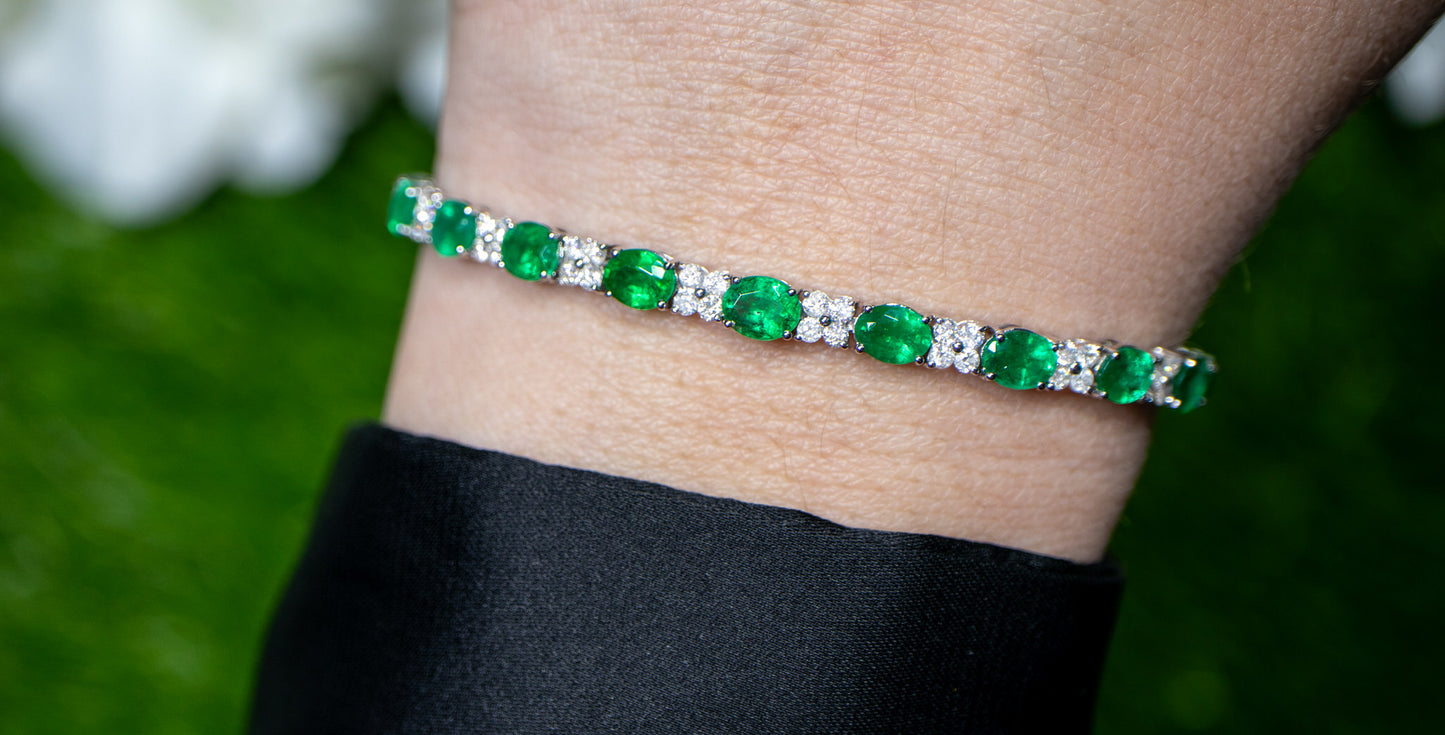 Emerald Bracelet Diamond Links 8.5 Carats 18K White Gold