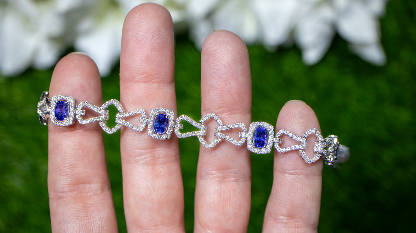 Tanzanite Bracelet Diamond Links 7 Carats 18K Gold