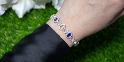 Tanzanite Bracelet Diamond Links 7 Carats 18K Gold