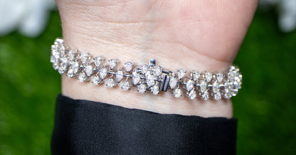 Important Marquise and Pear Cut Diamond Bracelet 6.65 Carats 18K White Gold