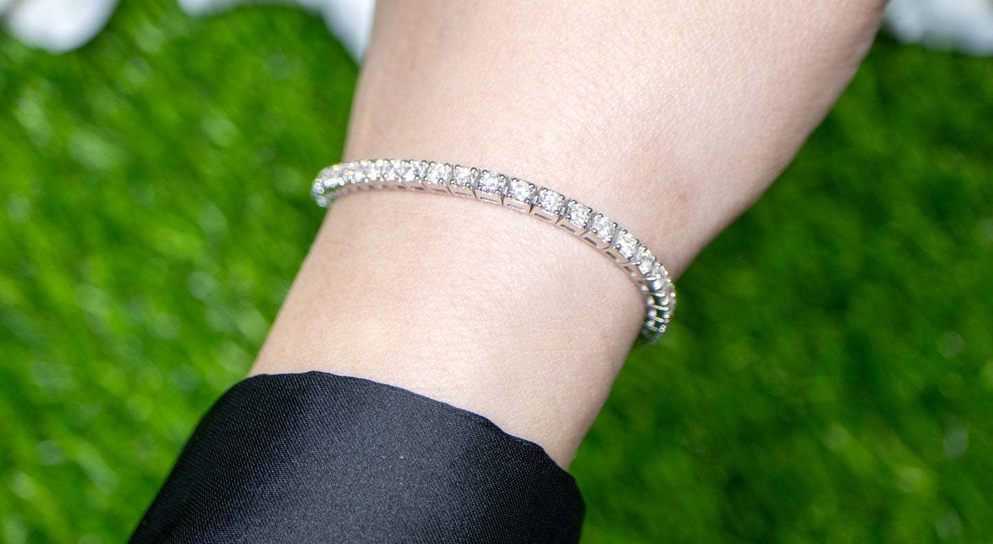 Diamond Tennis Bracelet Round Brilliant Cut 4 Carats 18K White Gold