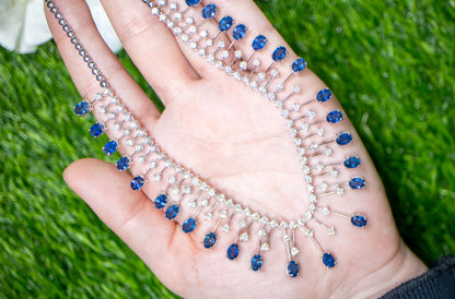 Important Blue Sapphires and Diamonds Necklace 23.8 Carats 18K Gold