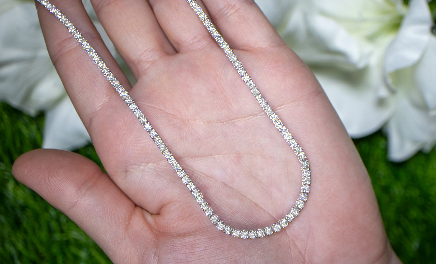 Diamond Tennis Necklace 11.5 Carats 18K Gold