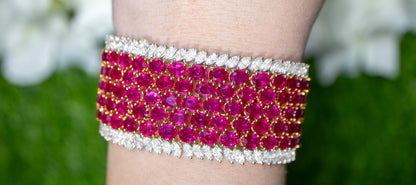 Important Ruby Bracelet With Diamonds 86.2 Carats 18K Gold