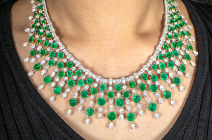 Important Necklace Emeralds and Diamonds 120 Carats 18K Gold