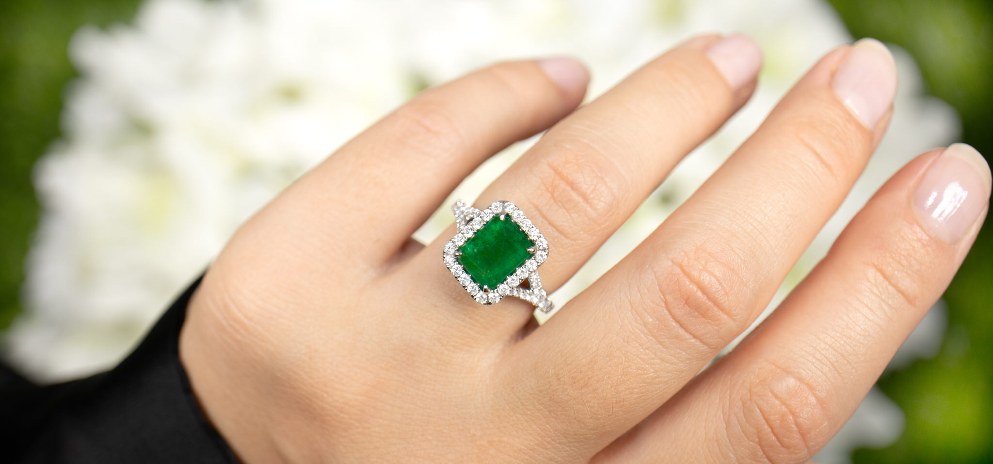 Emerald Ring Diamond Halo Setting 3.2 Carats 18K White Gold
