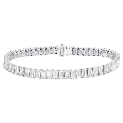 Important Emerald Cut Diamond Tennis Bracelet 20.32 Carats 51 Diamonds 18K Gold