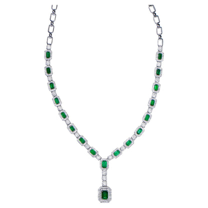 Important Emerald Pendant Necklace With Diamonds 10.1 Carats 18K Gold