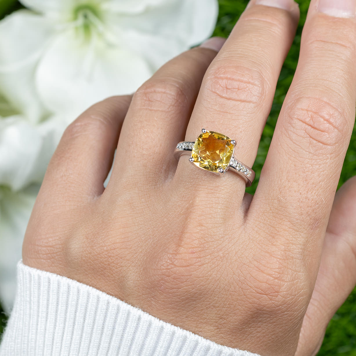 Citrine 3.88 Carat Solitaire Ring White Topaz Setting