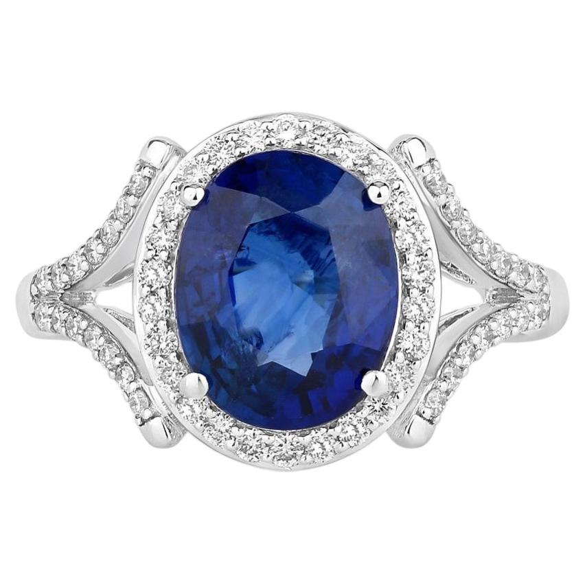 Blue Sapphire Ring With Diamonds 3.68 Carats 18K White Gold