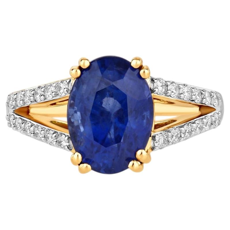 Blue Sapphire Ring With Diamonds 4.24 Carats 18K Yellow Gold