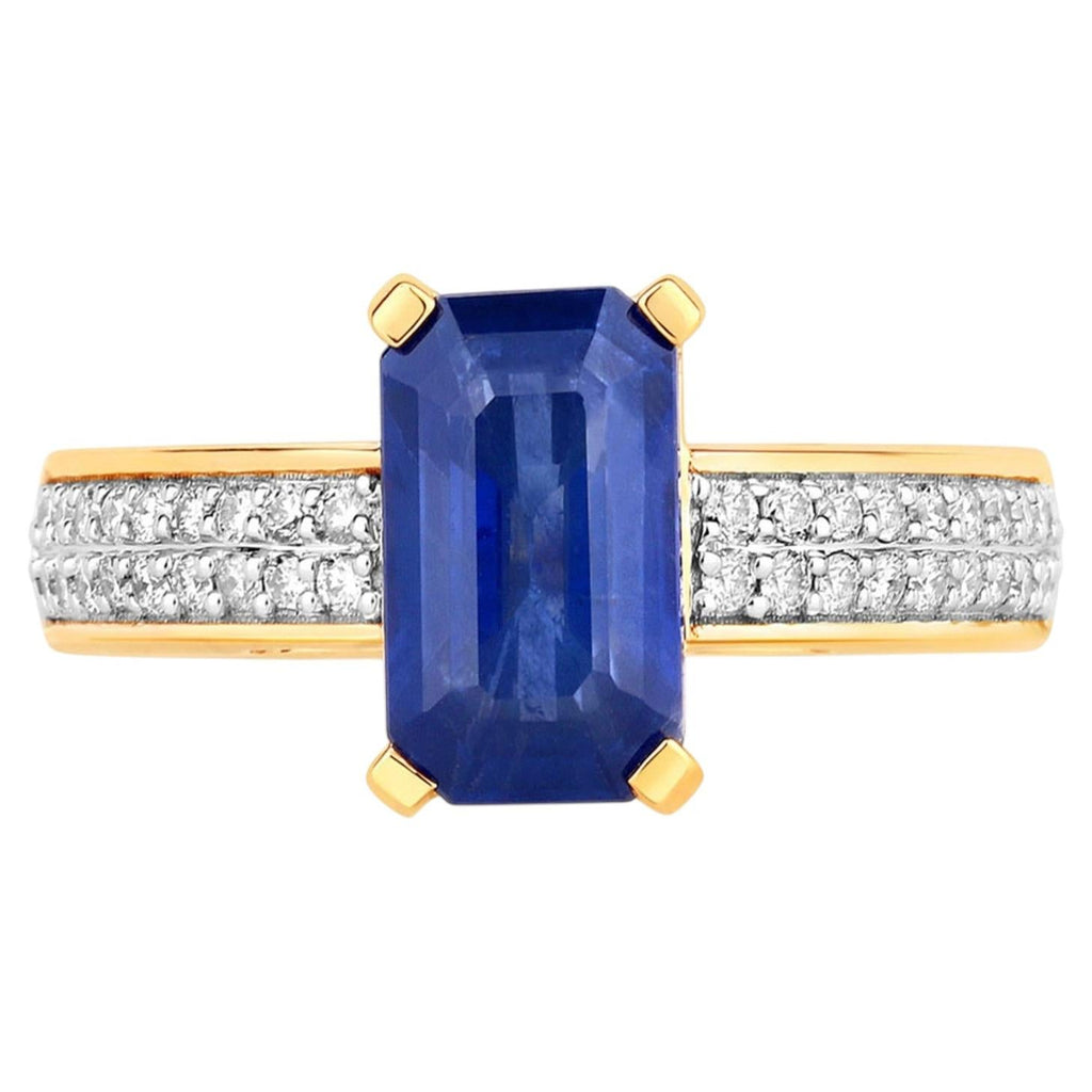 Blue Sapphire Ring With Diamonds 3.1 Carats 18K Yellow Gold