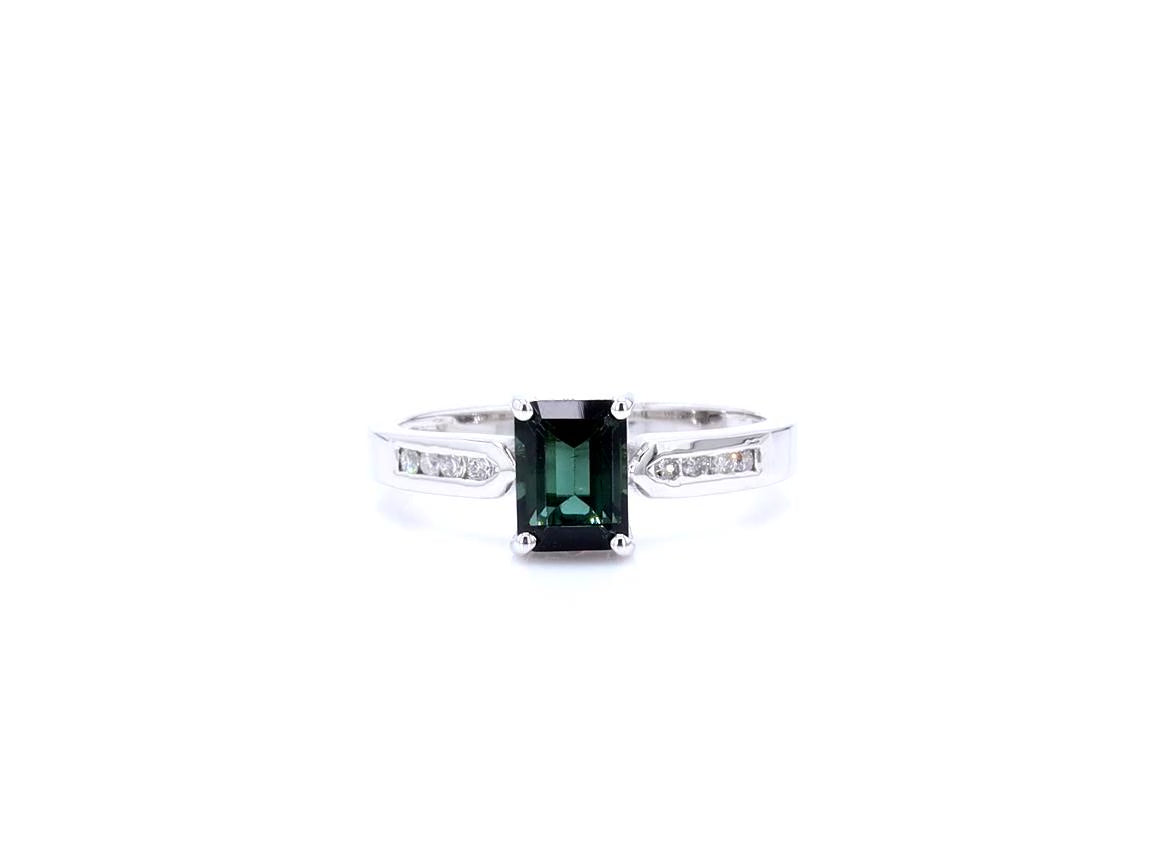 Green Tourmaline Ring With Diamonds 1.16 Carats 14K White Gold